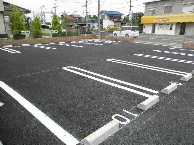 14/20 駐車場