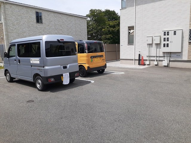 2/8 駐車場