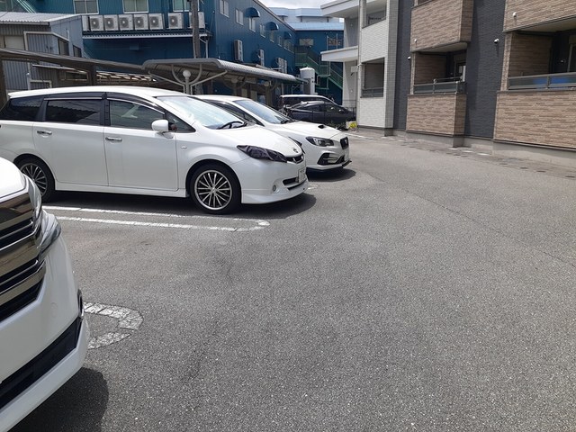 2/8 駐車場