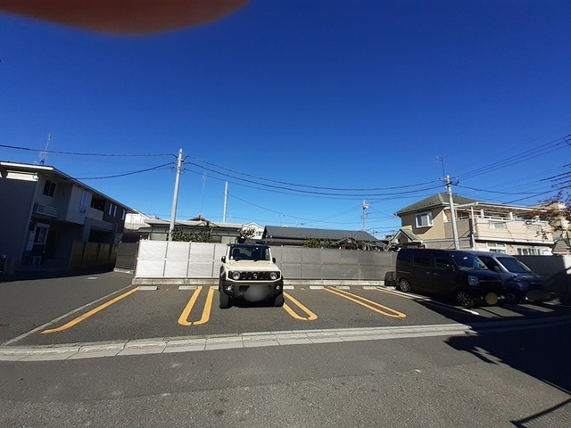 13/21 駐車場