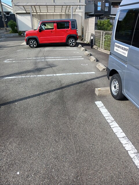 14/20 駐車場