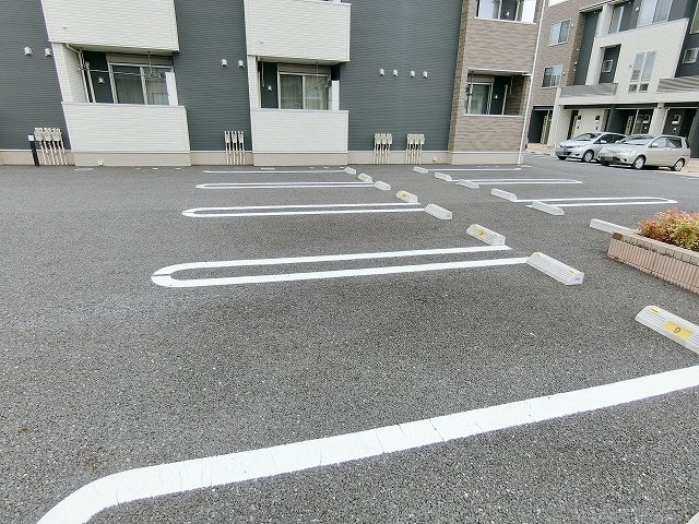 14/20 駐車場