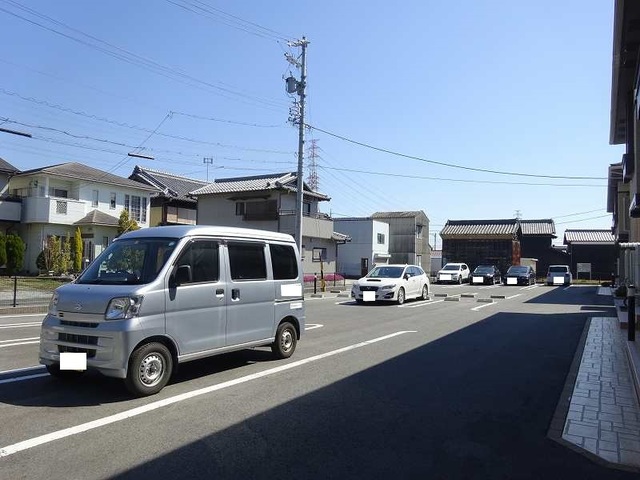 15/23 駐車場