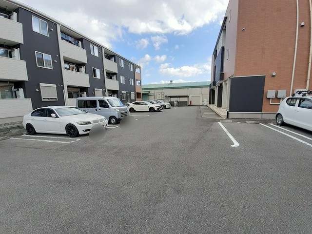 14/20 駐車場