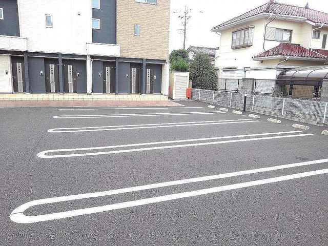 14/20 駐車場