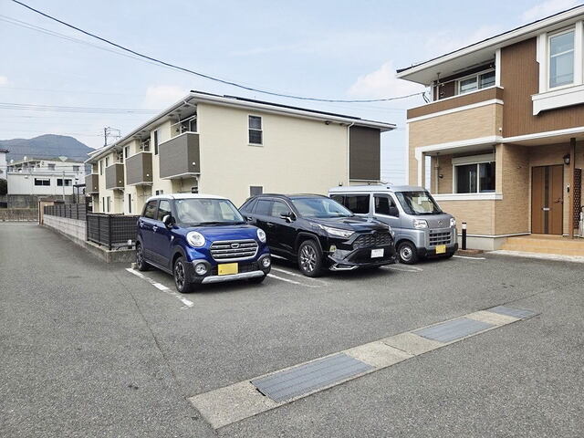 14/20 駐車場