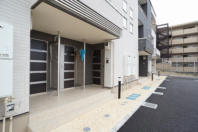 13/20 エントランス