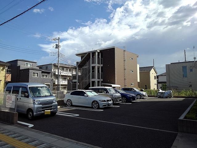 14/22 駐車場