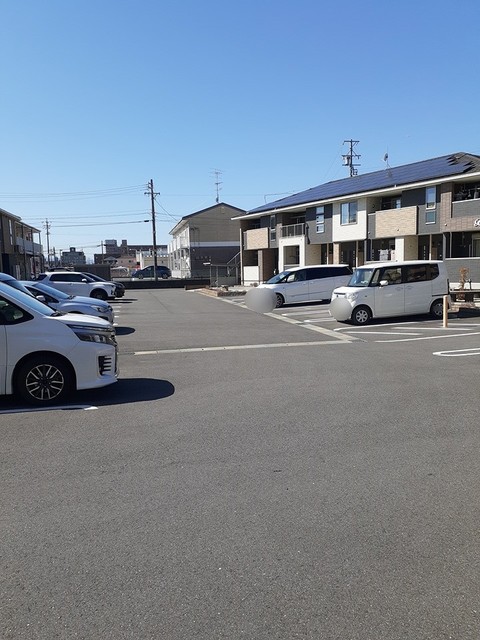 14/20 駐車場