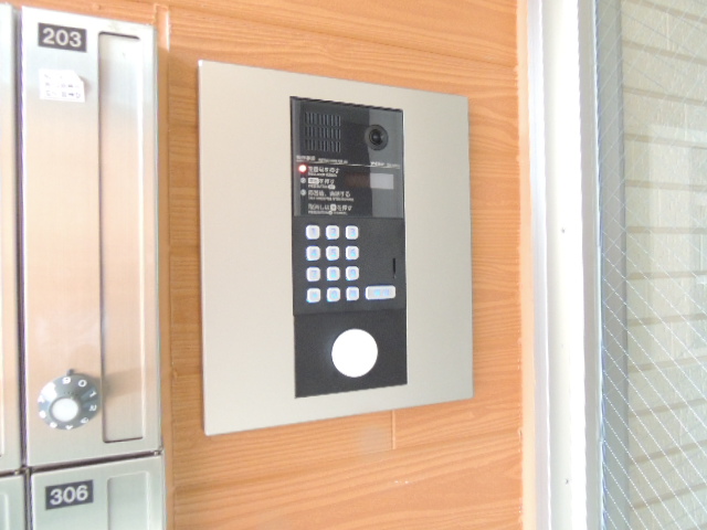 13/20 エントランス