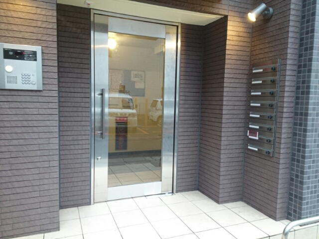 14/20 エントランス