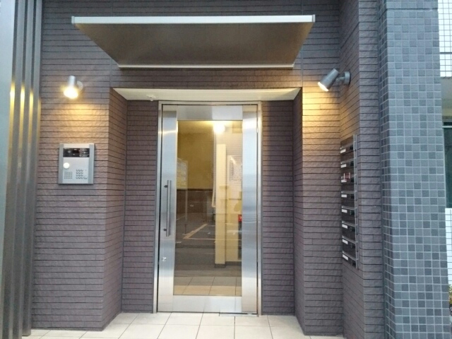 14/20 エントランス