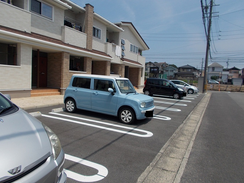 14/16 駐車場