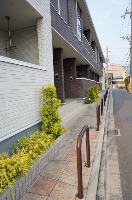13/20 エントランス