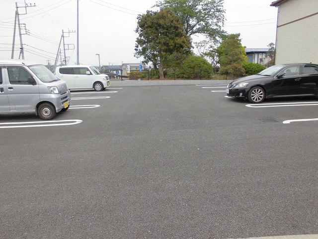 14/20 駐車場