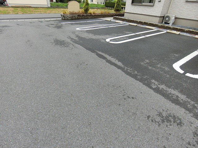 14/20 駐車場