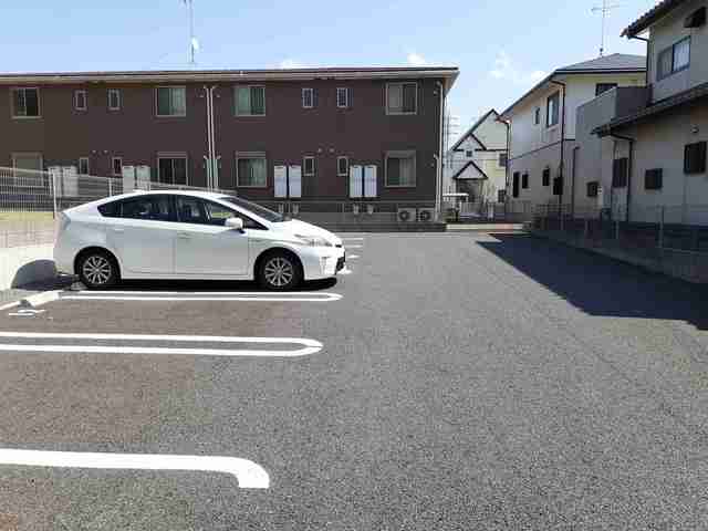 14/20 駐車場