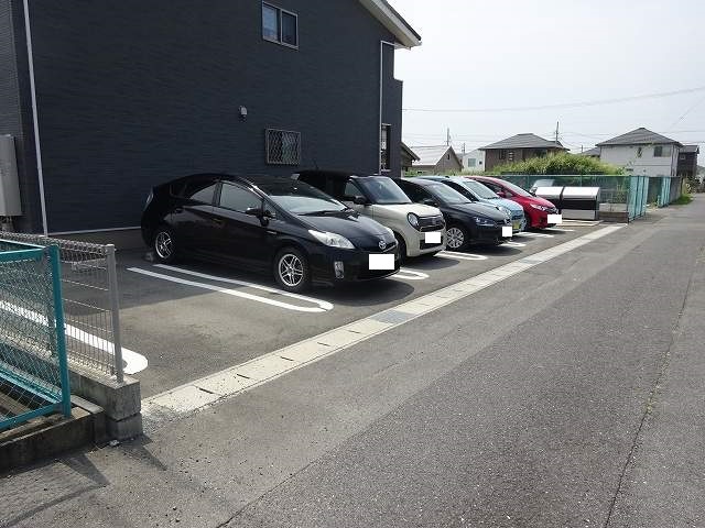 14/20 駐車場