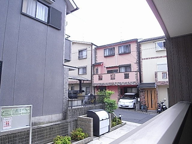 13/20 エントランス