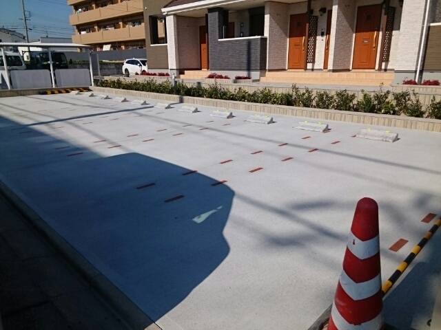 14/20 駐車場