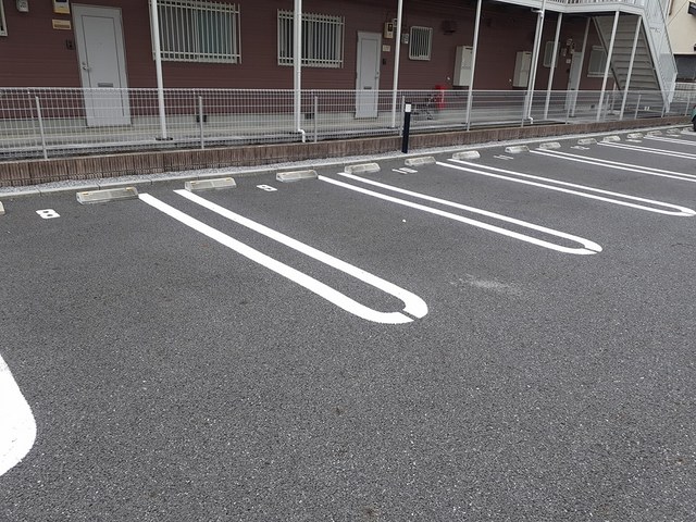 14/23 駐車場