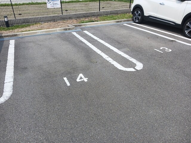 14/20 駐車場