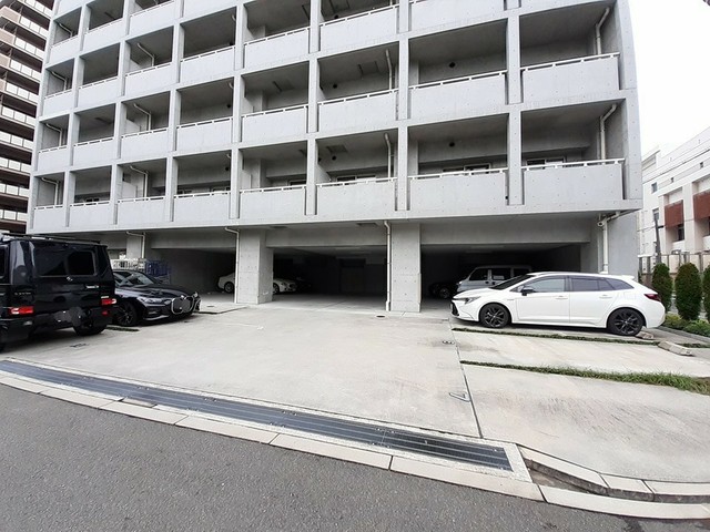 14/20 駐車場