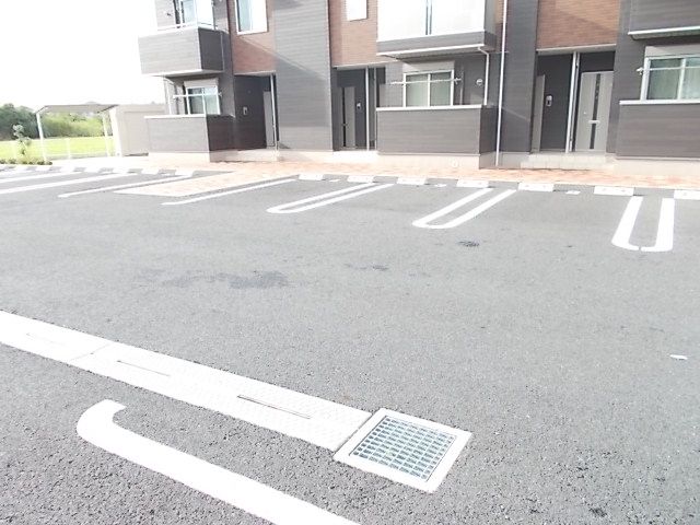 17/27 駐車場
