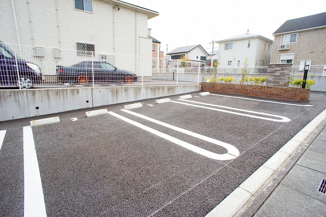 14/20 駐車場