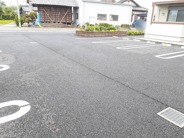 14/20 駐車場