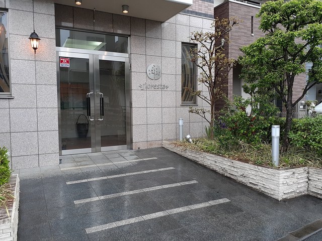 14/24 エントランス