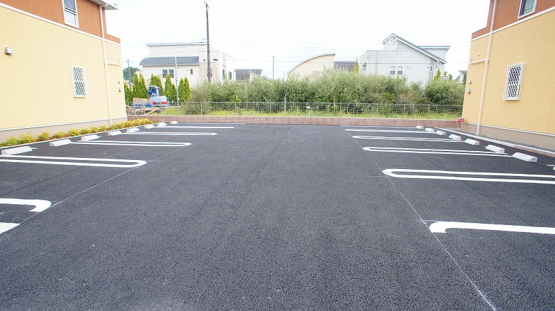 14/20 駐車場