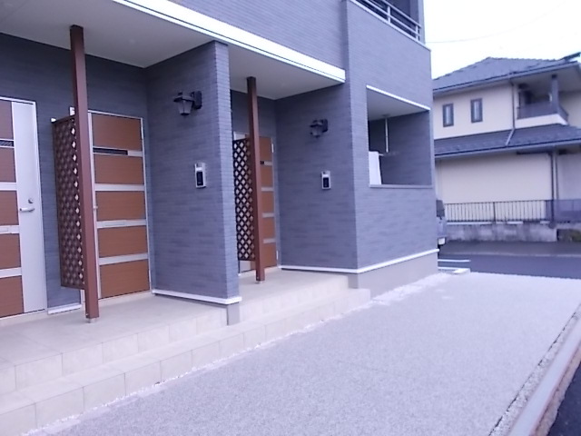 13/20 エントランス