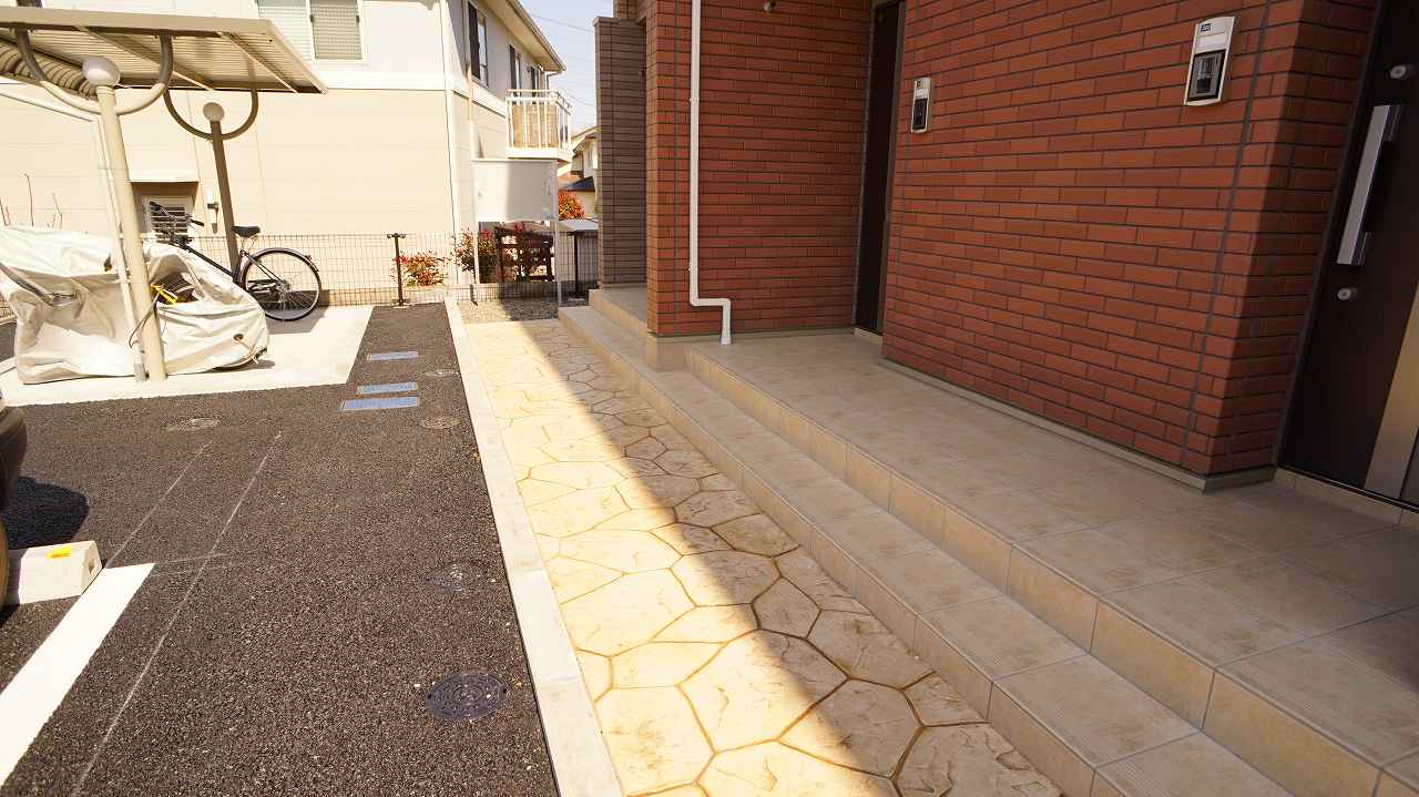 14/19 エントランス