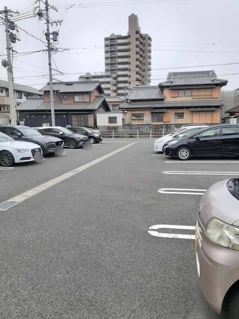 14/22 駐車場