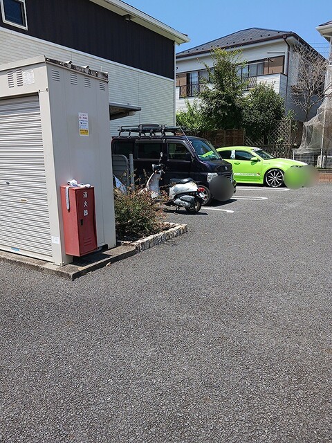 13/20 駐車場