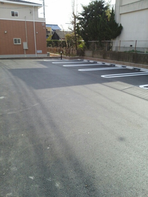 14/14 駐車場