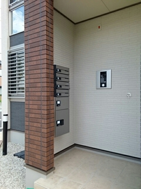 14/20 エントランス