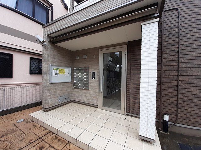 13/20 エントランス