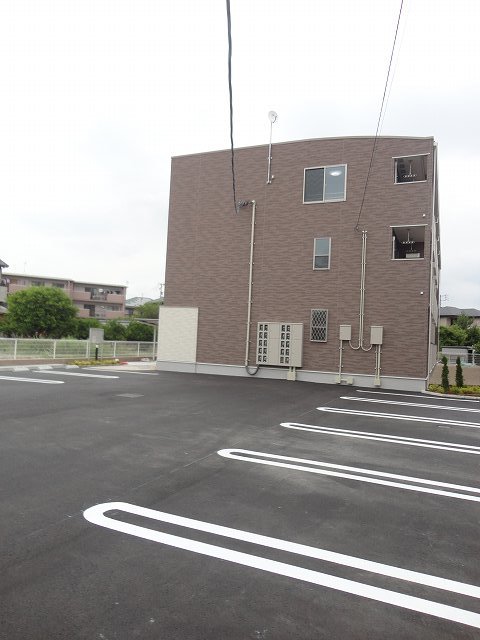 14/20 駐車場