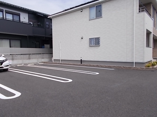 14/20 駐車場