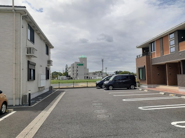 14/23 駐車場