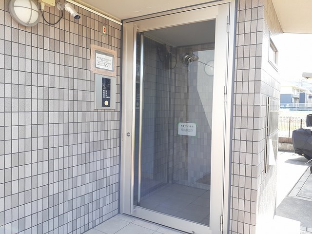 14/20 エントランス