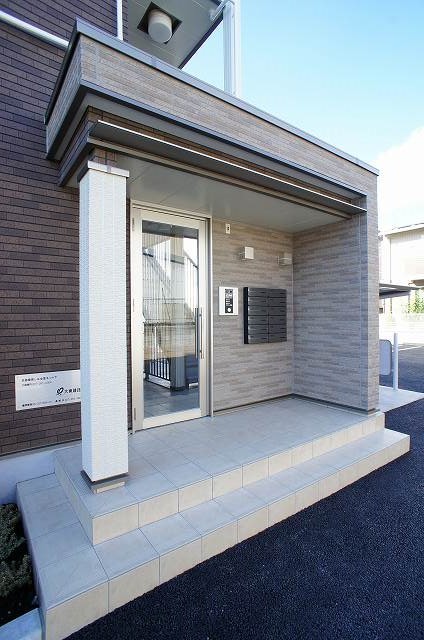 14/22 エントランス