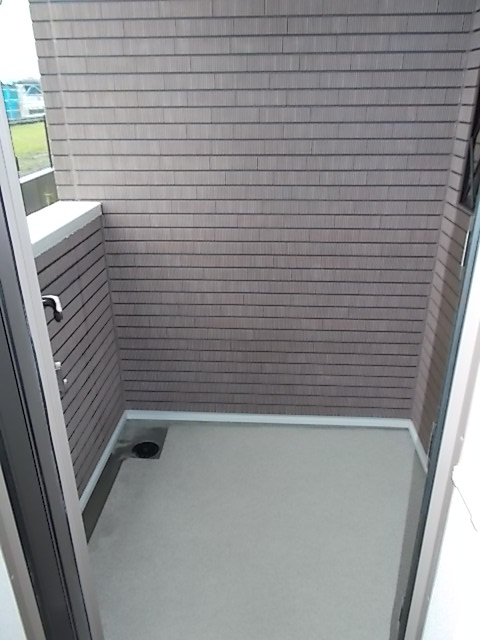 14/23 バルコニー