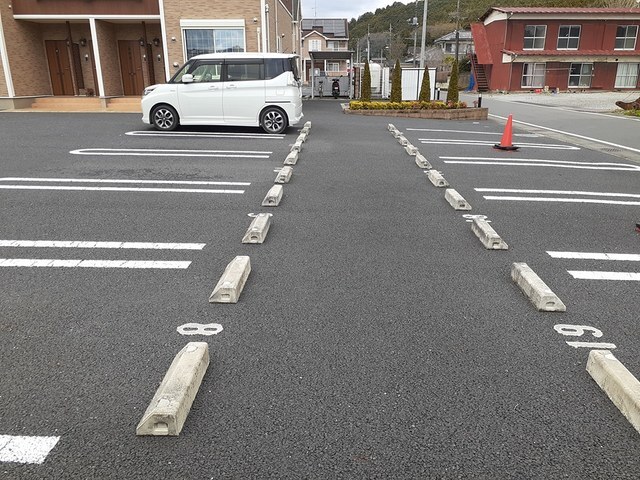 2/8 駐車場