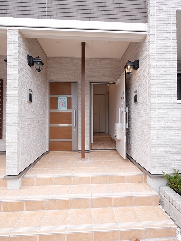 14/23 エントランス