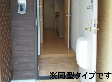 14/20 エントランス