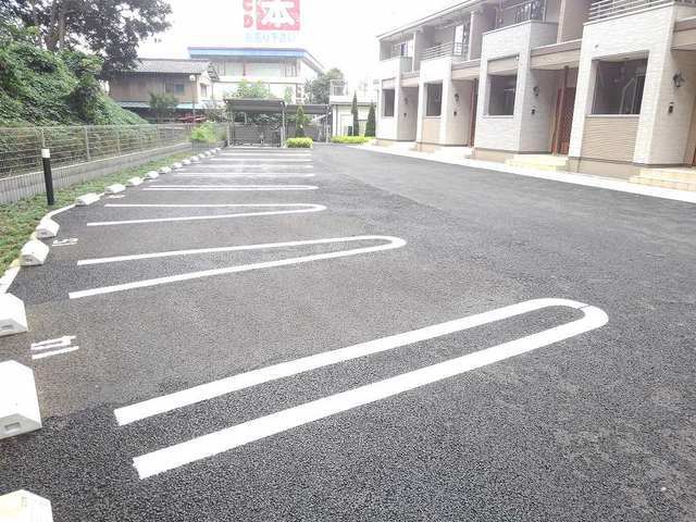 14/20 駐車場