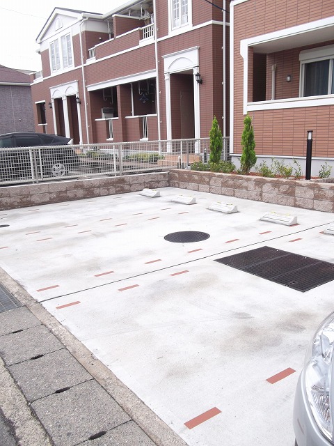 14/20 駐車場